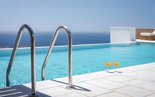 Morfes Luxury Apartments