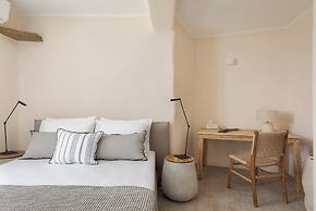 Morfes Luxury Apartments