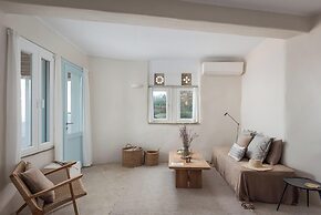 Morfes Luxury Apartments