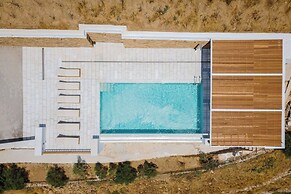 Morfes Luxury Apartments