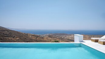 Morfes Luxury Apartments