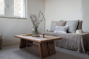 Morfes Luxury Apartments