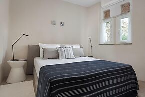 Morfes Luxury Apartments