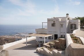 Morfes Luxury Apartments