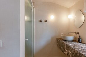 Urban Getaway for two in the Heart of Antwerp