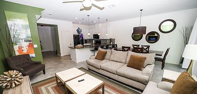 Amazing 4 Bedroom House Near Disney