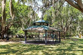 Amazing 4 Bedroom House Near Disney