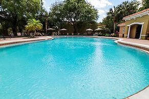 Amazing 4 Bedroom House Near Disney