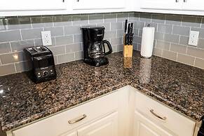 Amazing 4 Bedroom House Near Disney