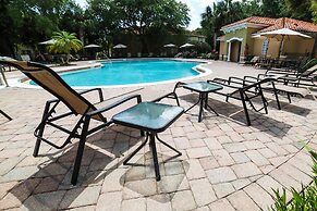 Amazing 4 Bedroom House Near Disney