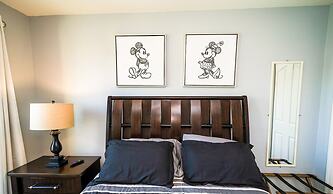 Amazing 4 Bedroom House Near Disney