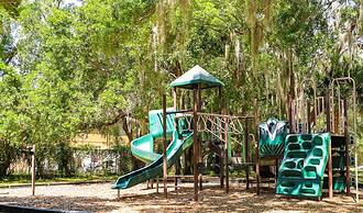 Amazing 4 Bedroom House Near Disney