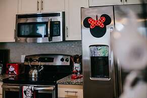 Family House With Amazing Themed Rooms