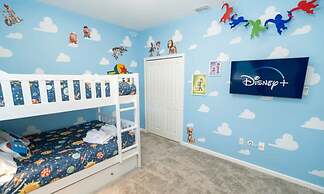 Luxurious Townhouse With Themed Rooms Near Disney