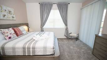 Luxurious Townhouse With Themed Rooms Near Disney