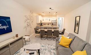 Luxurious Townhouse With Themed Rooms Near Disney