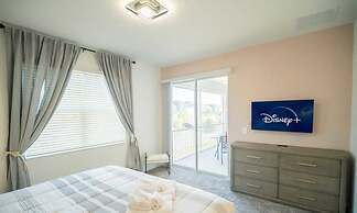 Luxurious Townhouse With Themed Rooms Near Disney