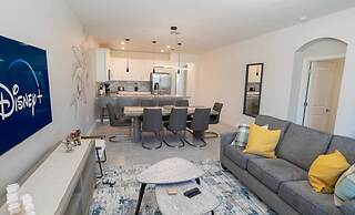 Luxurious Townhouse With Themed Rooms Near Disney