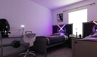 Amazing House Near the Parks