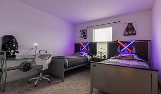 Amazing House Near the Parks