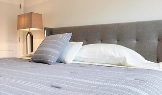 Amazing House Near the Parks