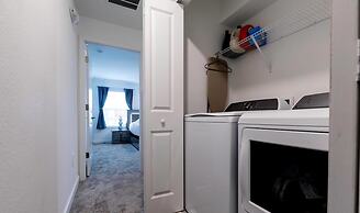 Amazing House Near the Parks