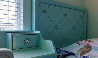 Amazing House Near the Parks