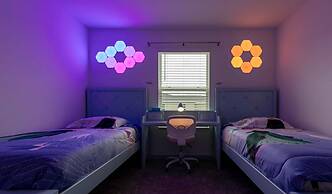 Amazing House Near the Parks