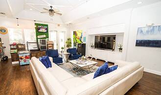 Family House With Amazing Themed Rooms