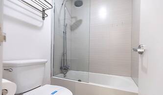 Entire Studio With Free Shuttle to Disney