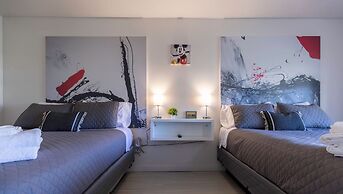 Entire Studio With Free Shuttle to Disney