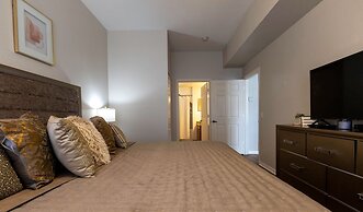 Amazing Family Townhouse Minutes From the Parks