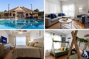 Amazing Family Townhouse Minutes From the Parks