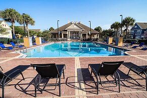 Amazing Family Townhouse Minutes From the Parks