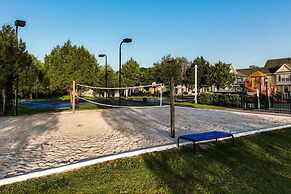 Amazing Family Townhouse Minutes From the Parks