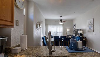 Amazing Family Townhouse Minutes From the Parks