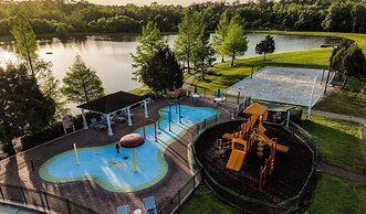 Amazing Family Townhouse Minutes From the Parks