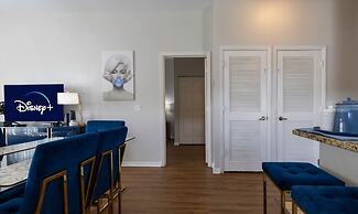 Amazing Family Townhouse Minutes From the Parks