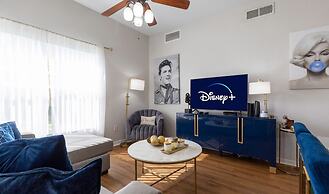 Amazing Family Townhouse Minutes From the Parks