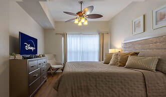 Amazing Family Townhouse Minutes From the Parks