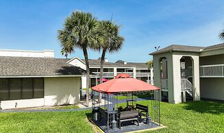 Entire Studio With Free Shuttle to Disney