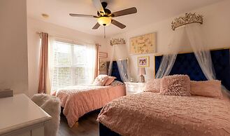 Entire House in Resort Just Minutes From Disney