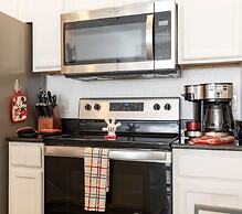 Entire House in Resort Just Minutes From Disney