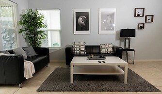 Beautiful Vacation Home Near Disney