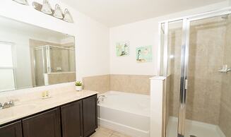 Beautiful Vacation Home Near Disney