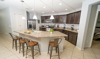 Beautiful Vacation Home Near Disney