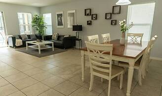 Beautiful Vacation Home Near Disney