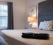 Fabulous Townhome Near the Parks