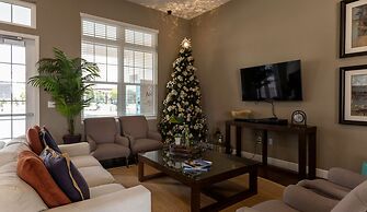 Fabulous Townhome Near the Parks