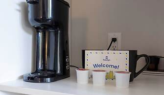 Entire Studio With Free Shuttle to Disney